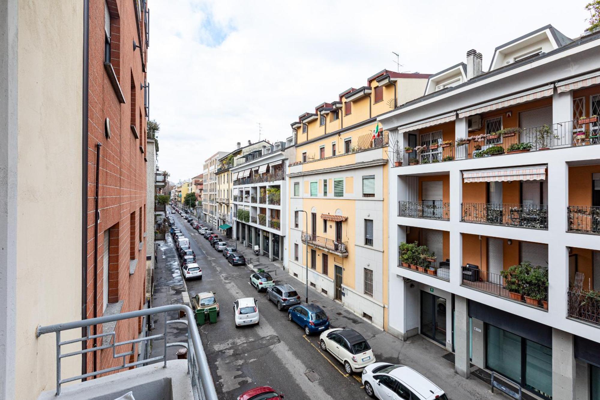Apartamento Certosa Enchanting With Balcony - Collection
